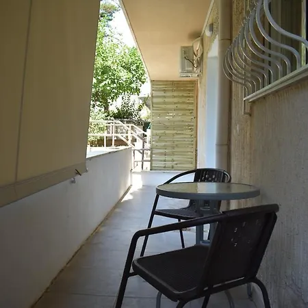 Sofia's Urban Flat - Near Tram * Athens